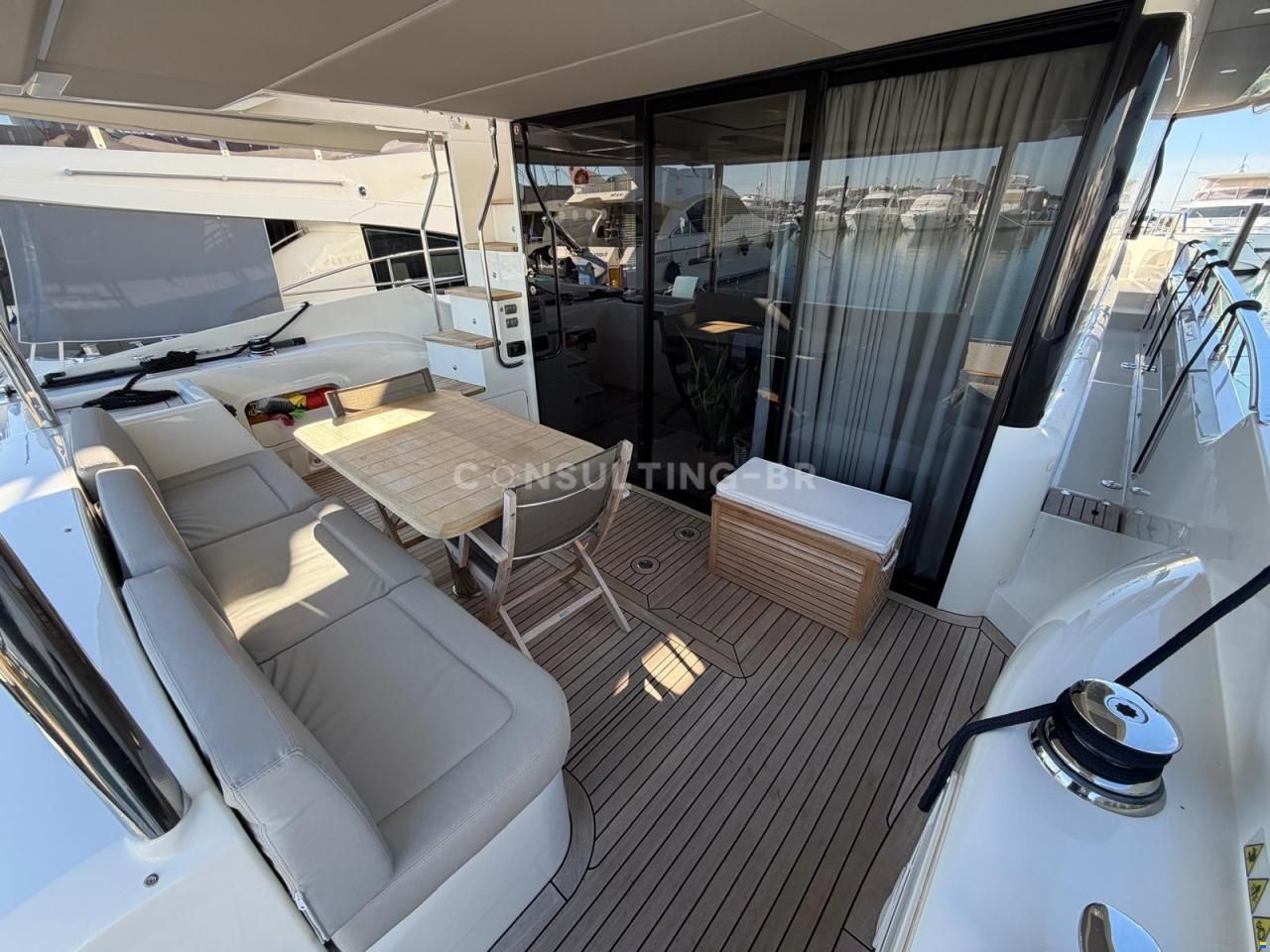 Absolute Navetta 52
