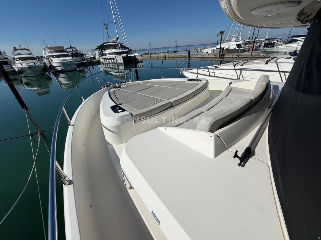Absolute Navetta 52