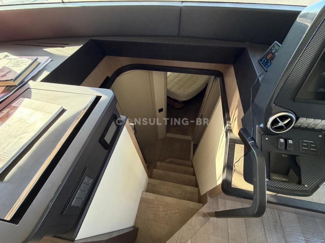 Absolute Navetta 52