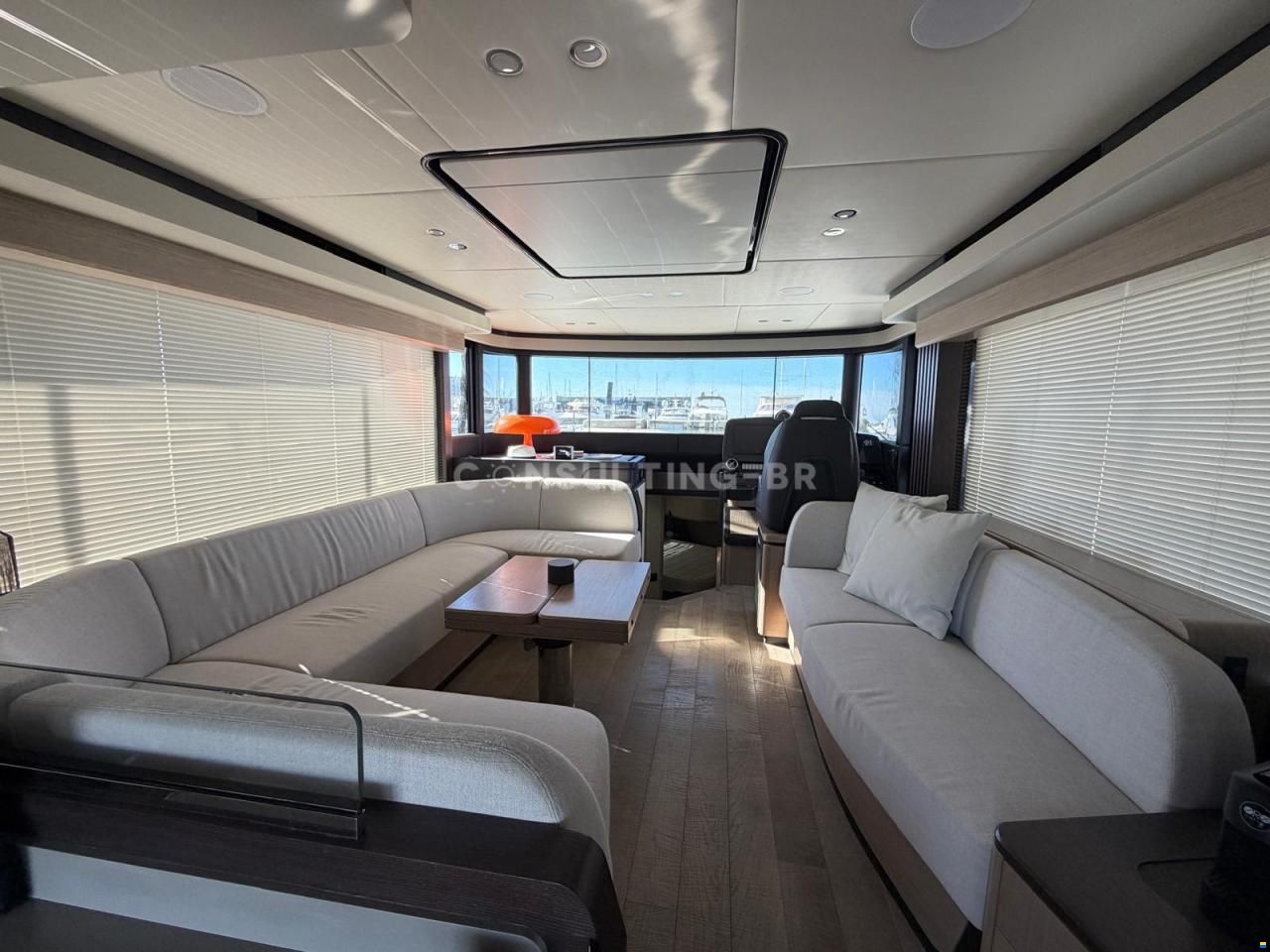 Absolute Navetta 52