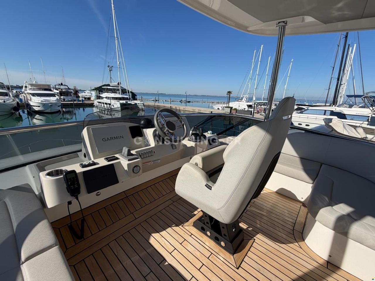 Absolute Navetta 52