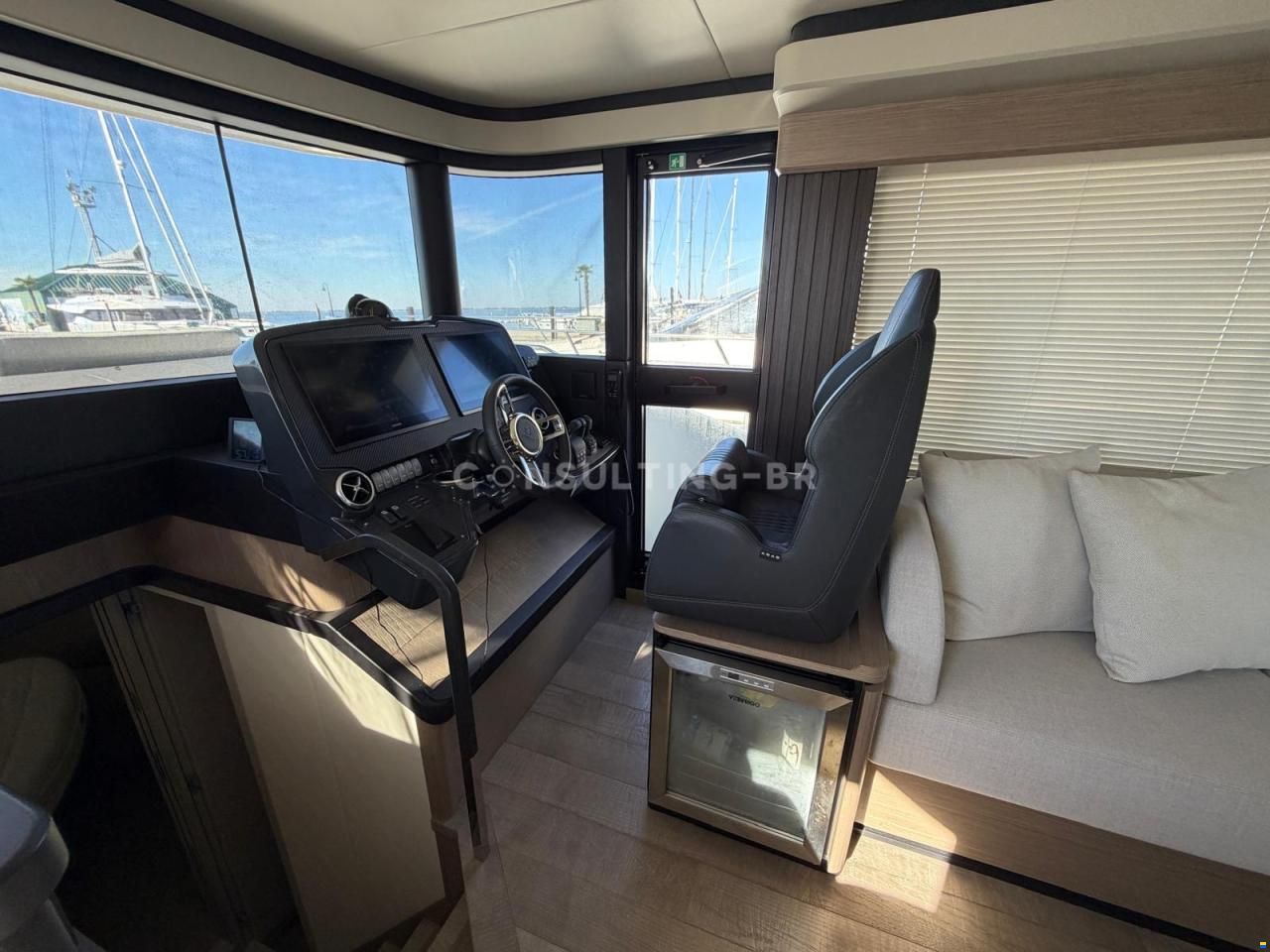 Absolute Navetta 52