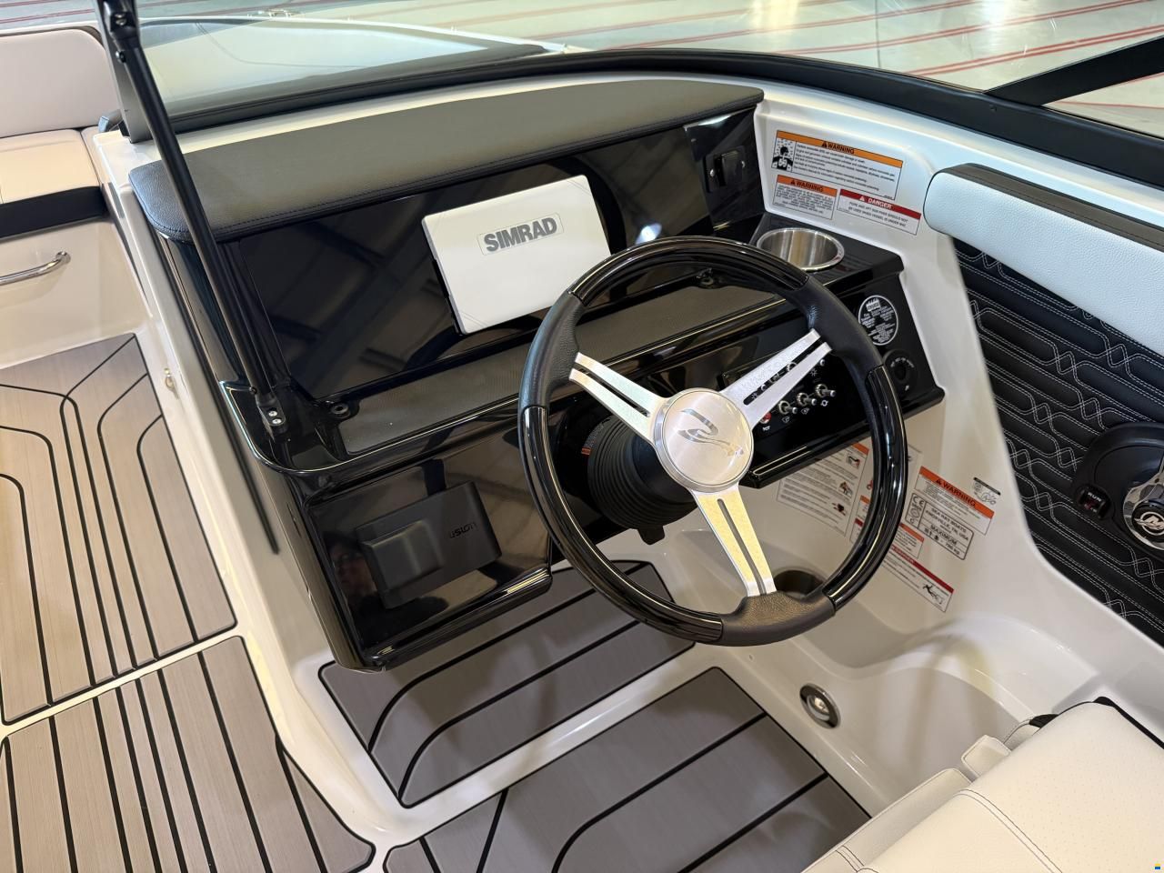 Sea Ray 210 SPX