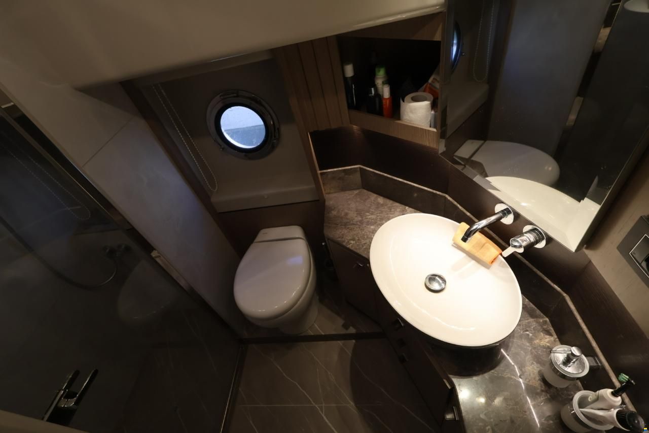 Absolute Navetta 52
