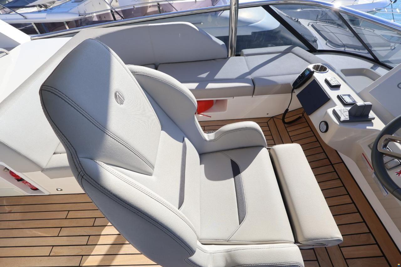 Absolute Navetta 52