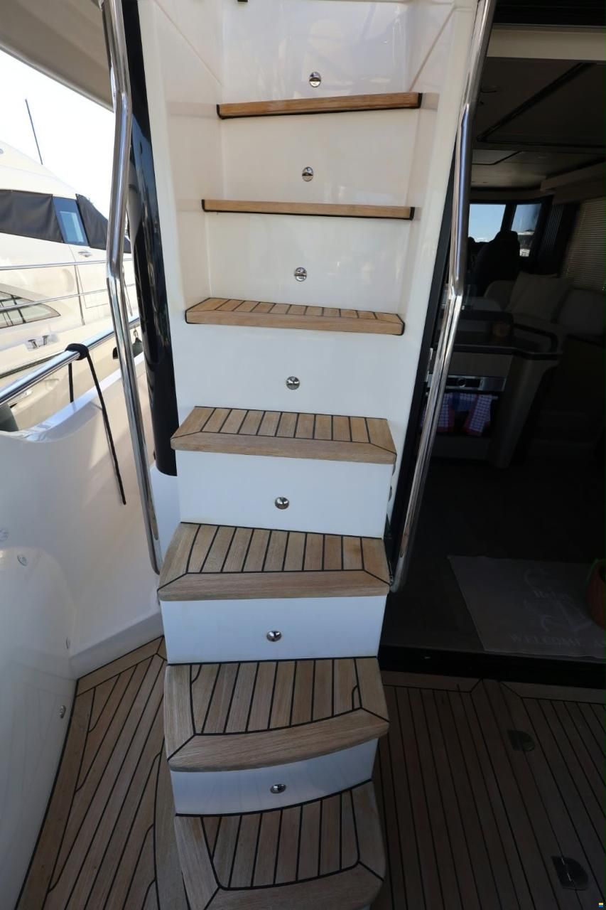 Absolute Navetta 52
