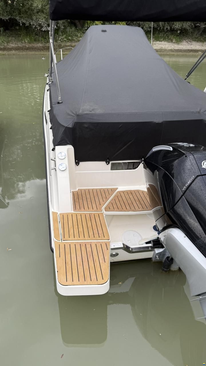 Quicksilver Sundeck 805 Activ