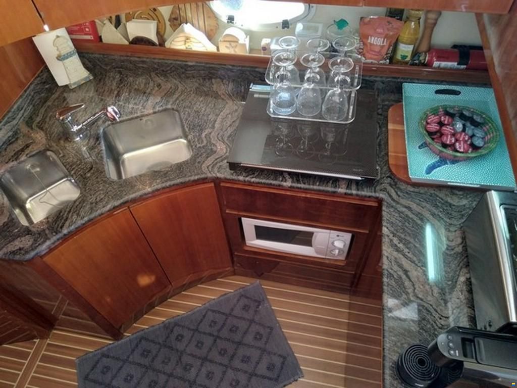 Azimut 40