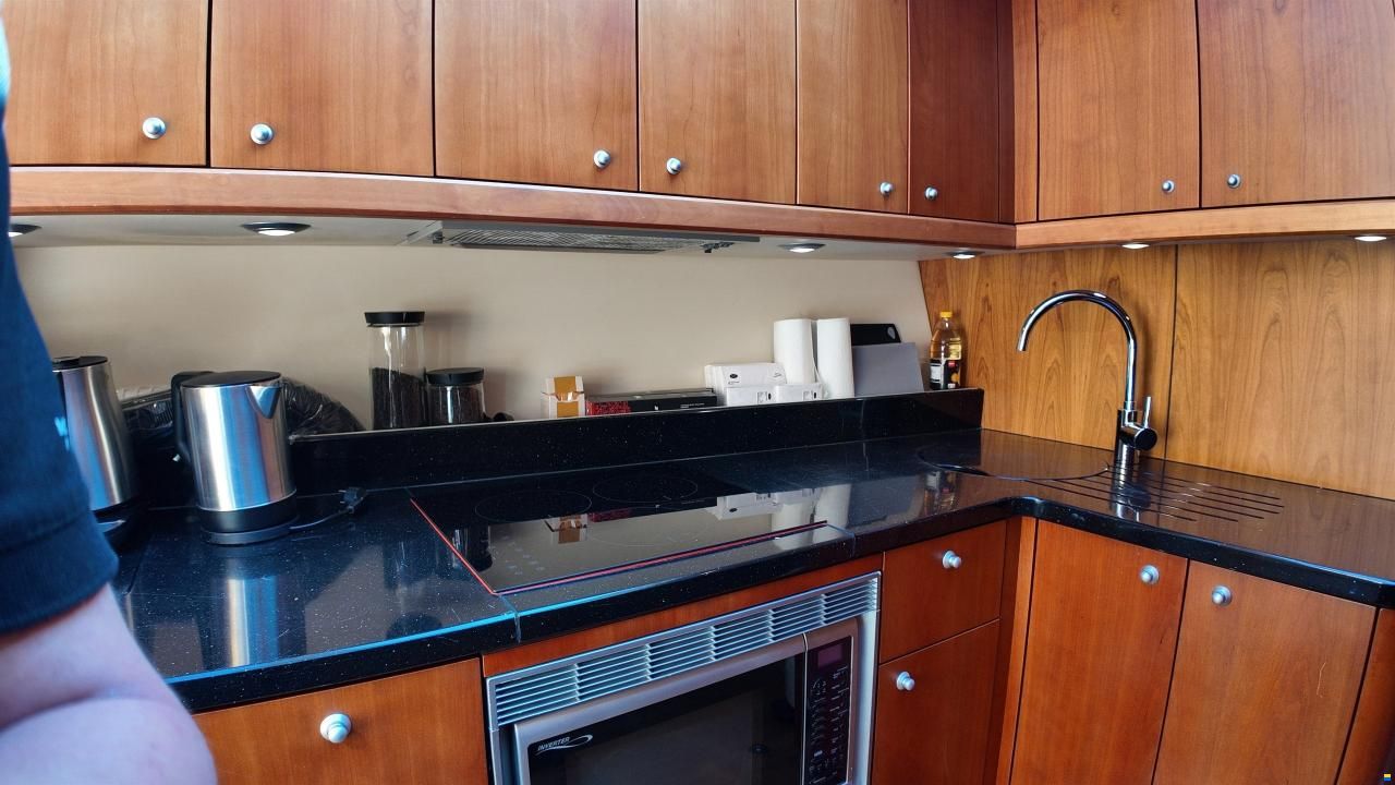 Sunseeker Predator 52