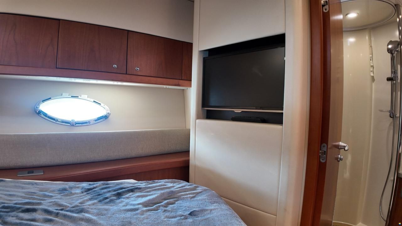 Sunseeker Predator 52