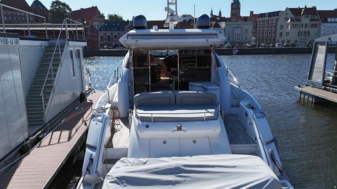 Sunseeker Predator 52