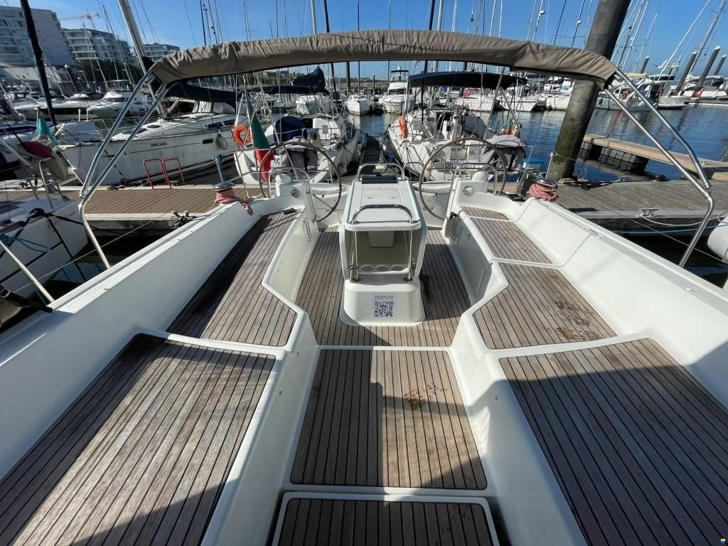 Jeanneau 53