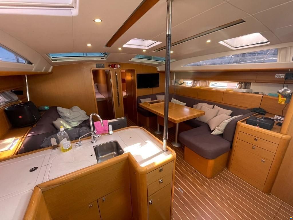 Jeanneau 53