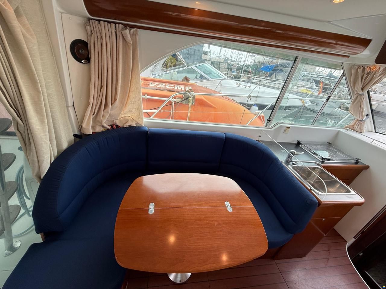 Beneteau Antares 9.80 Fly