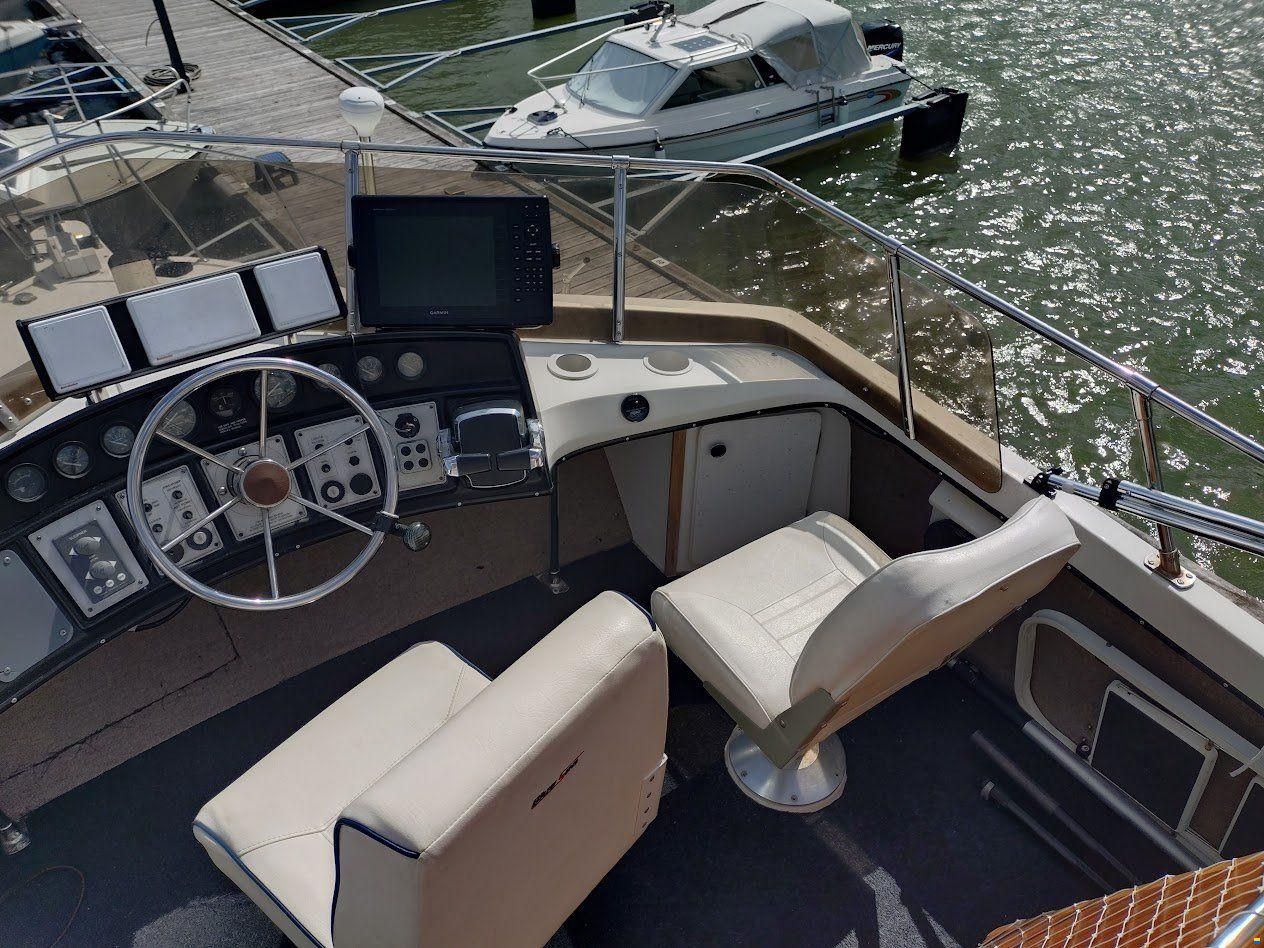 Carver 32