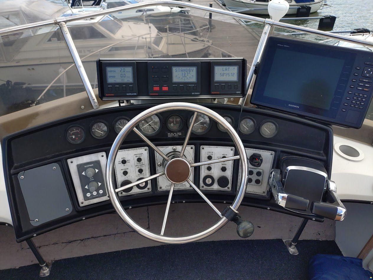 Carver 32