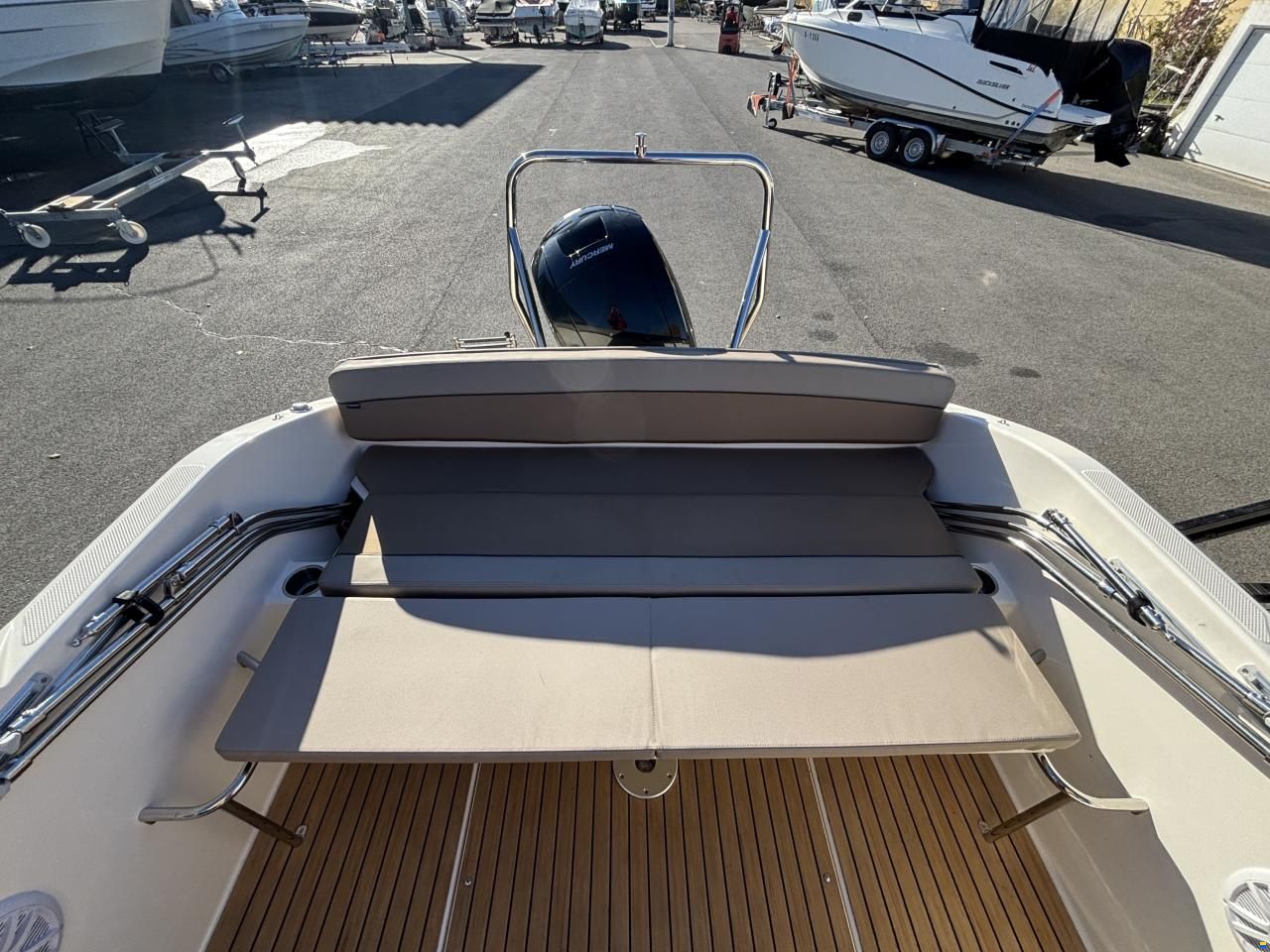 Quicksilver Activ 605 Bowrider