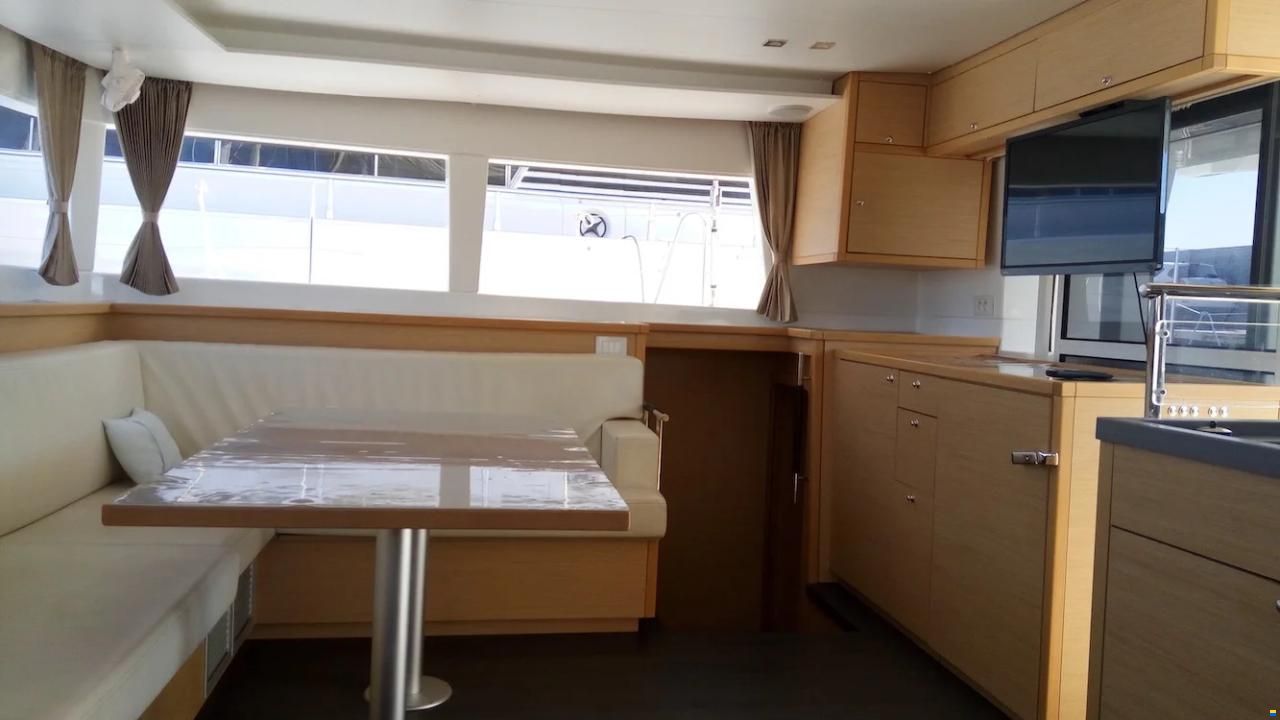 Lagoon 450