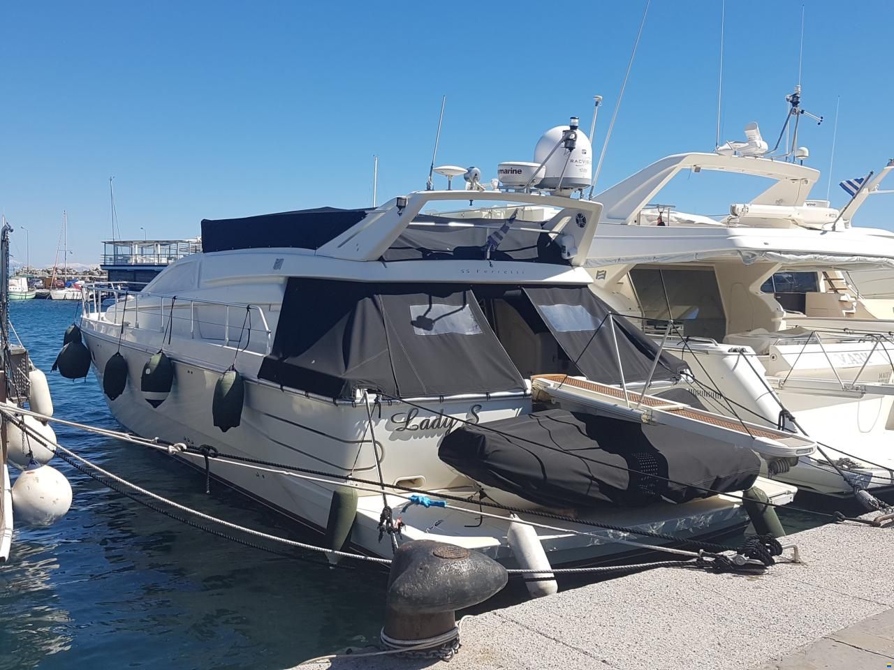 Ferretti 55