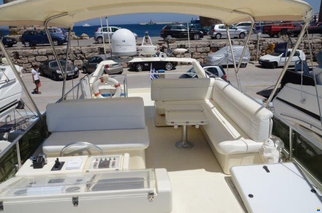 Ferretti 55