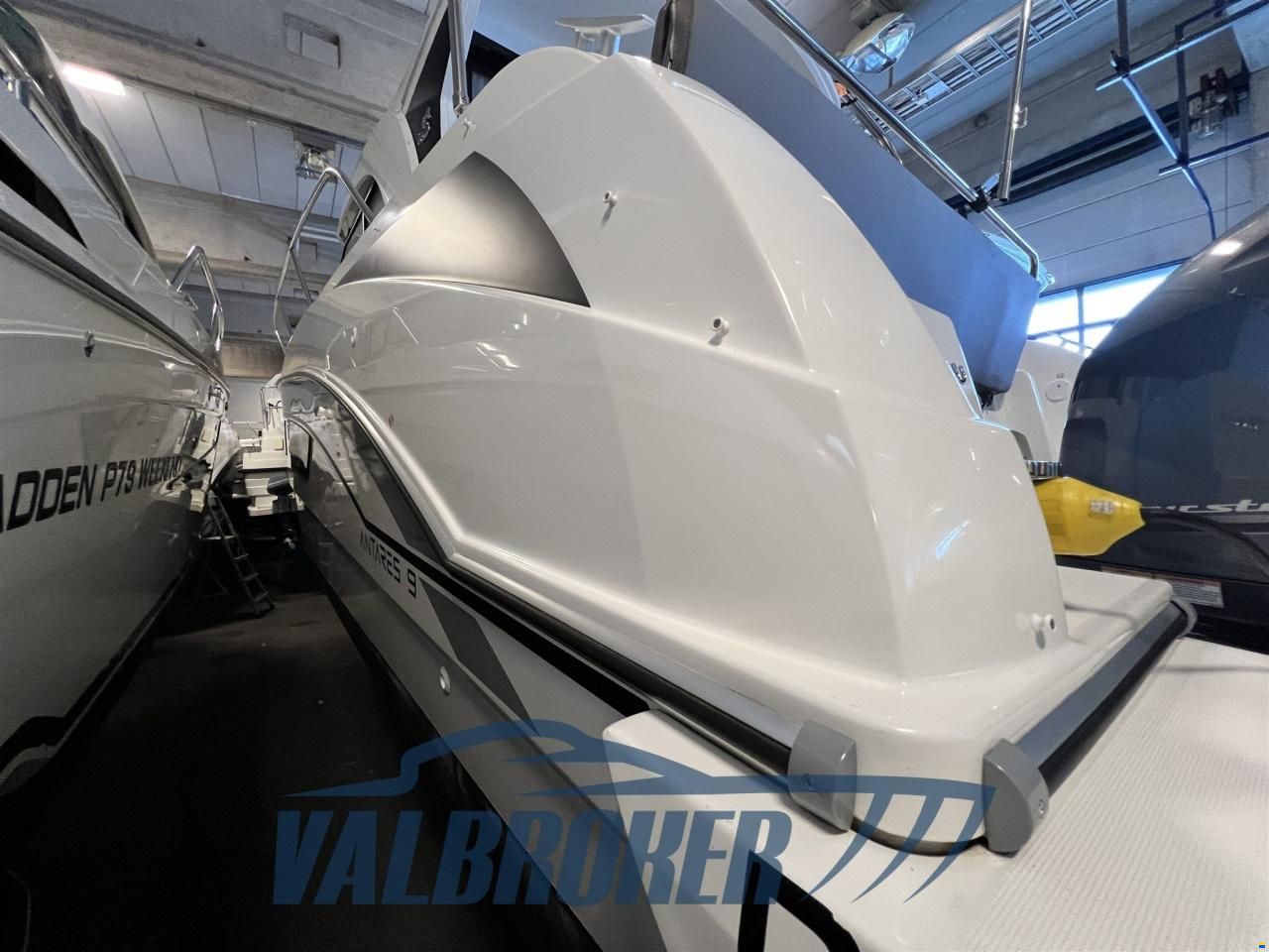 Beneteau Antares 9