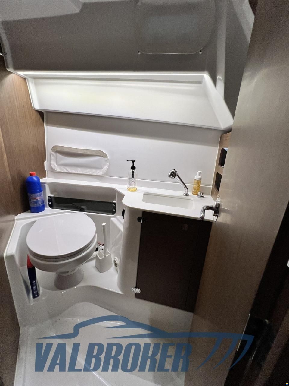 Beneteau Antares 9