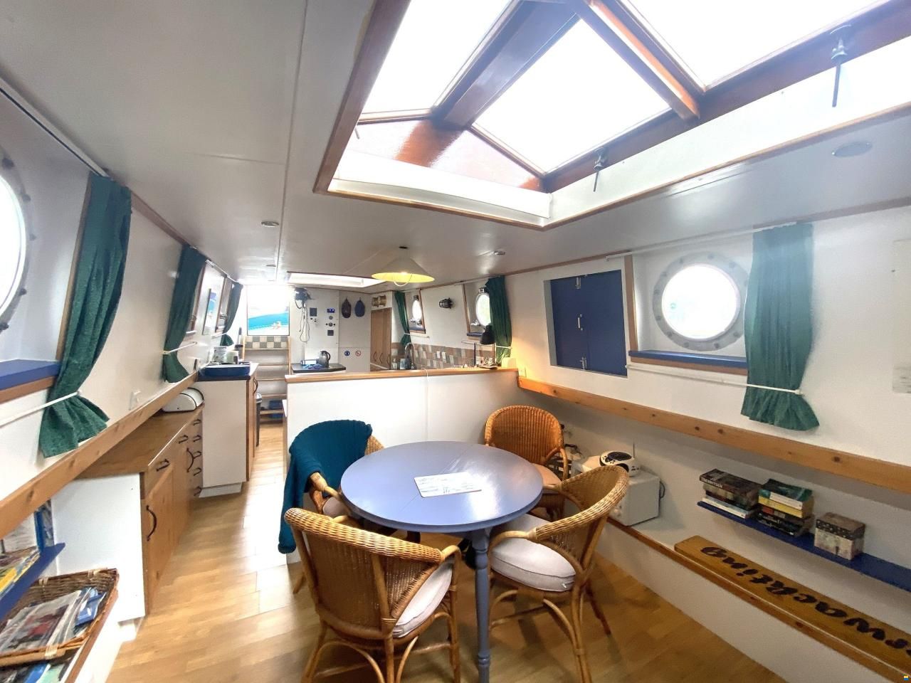 Skutsje Varend Woonschip 19.98