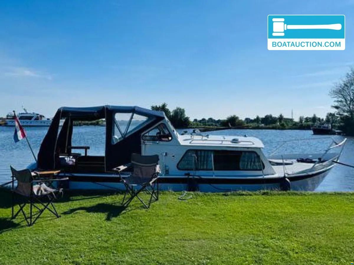 Aquanaut 750