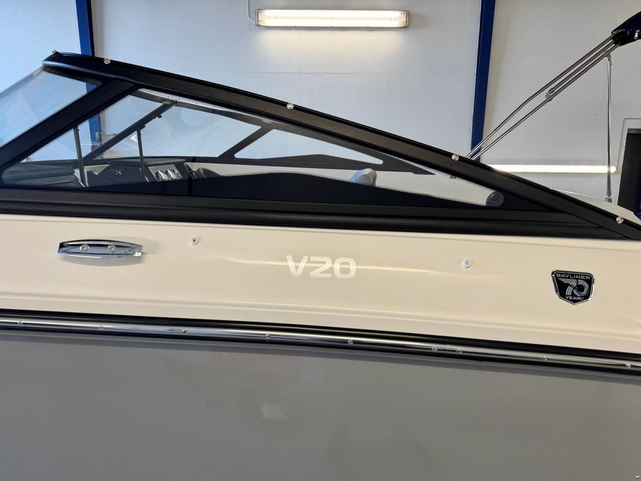 Bayliner V20 OB Bowrider med 150 hk Merc