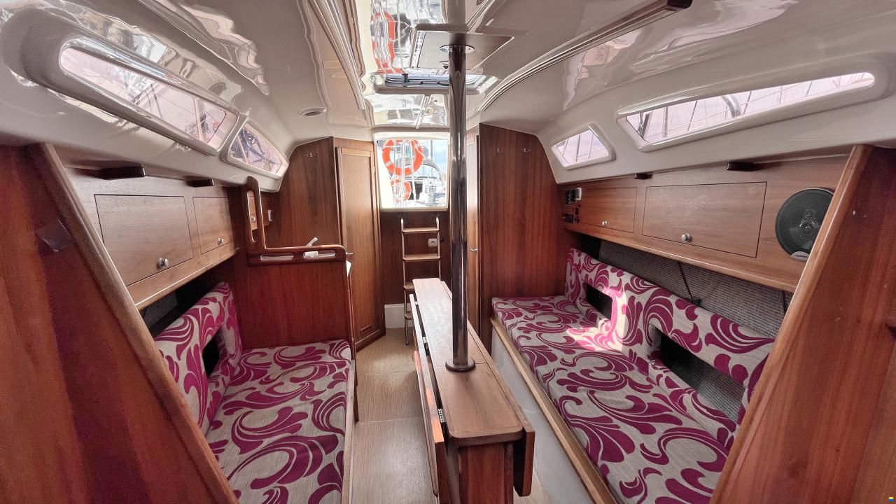 Hak Yacht Club / Phobos 25