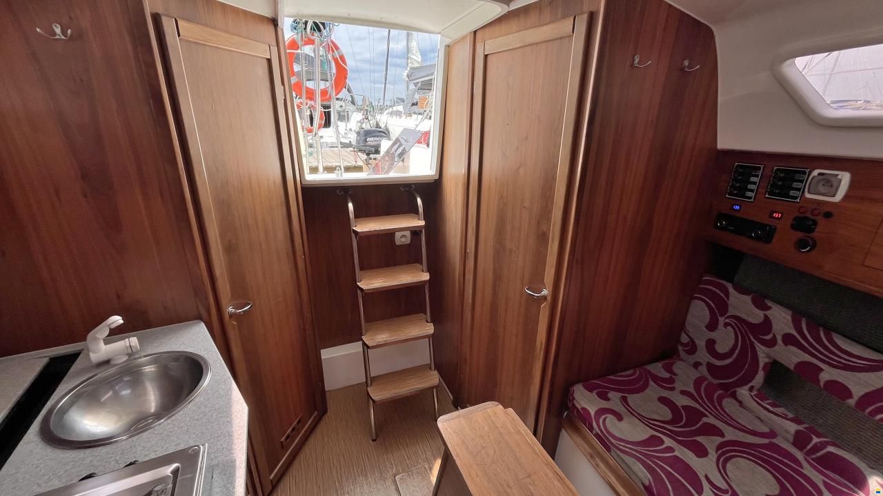 Hak Yacht Club / Phobos 25