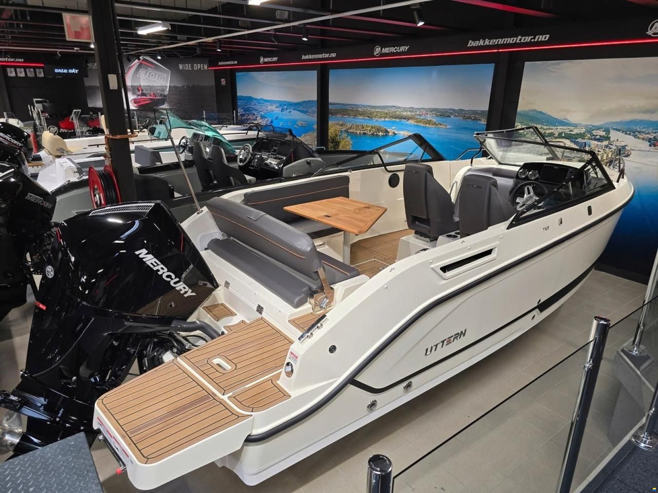 Uttern T65 Premium White