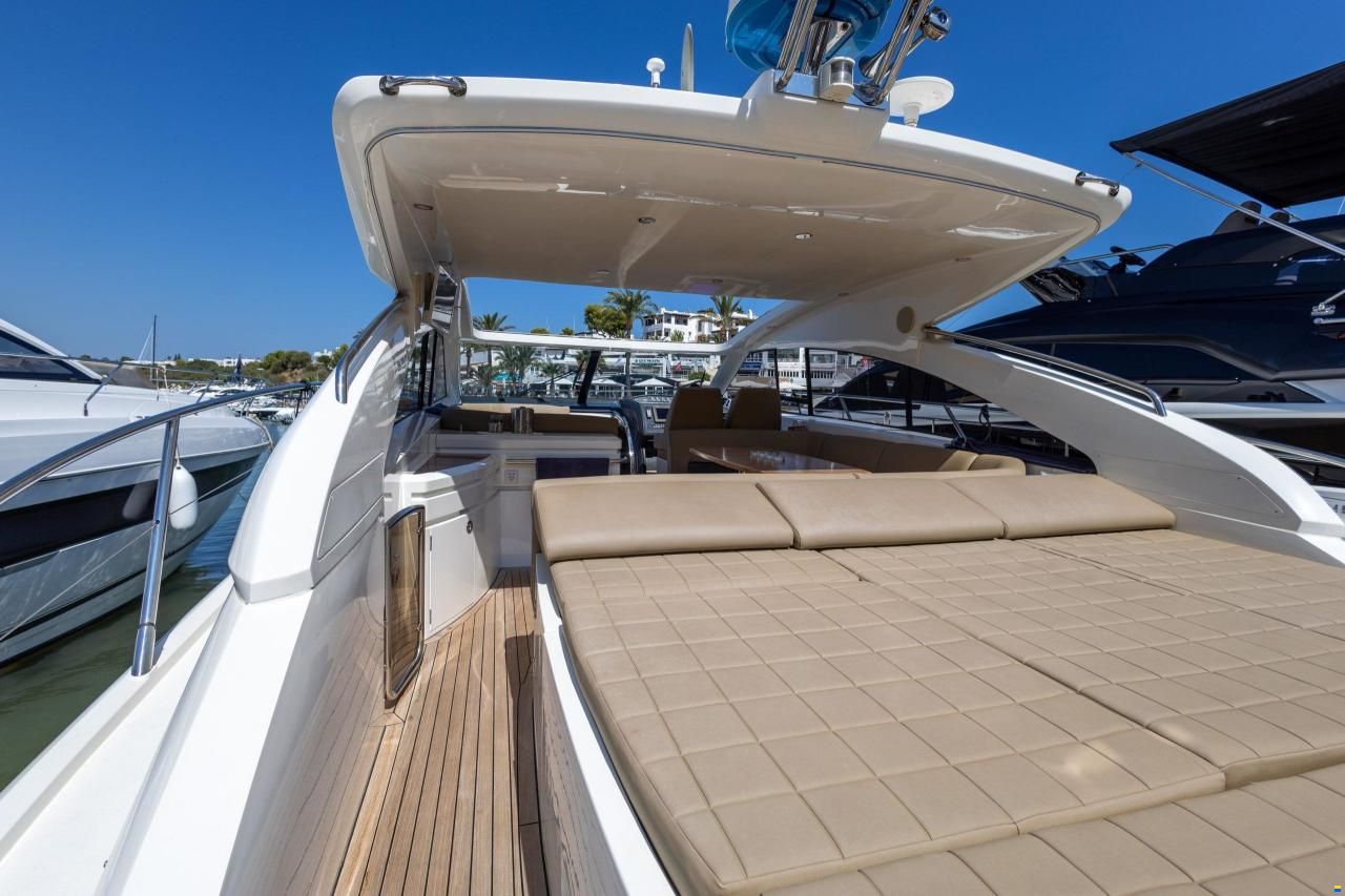 Princess V53