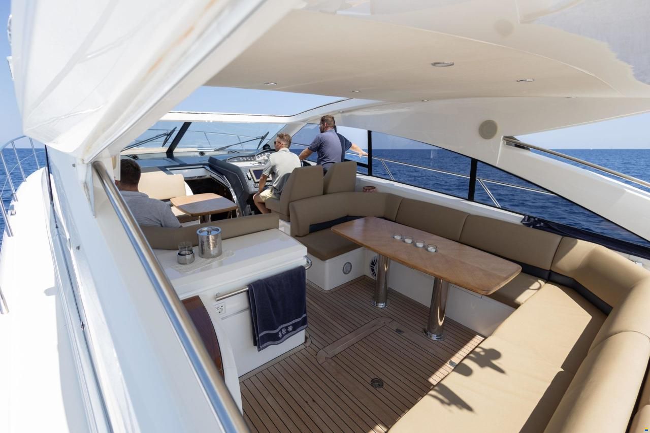 Princess V53