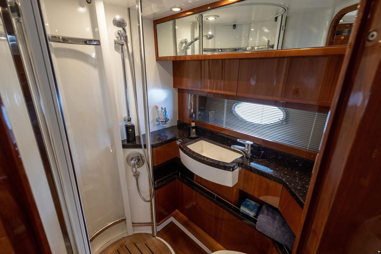 Princess V53