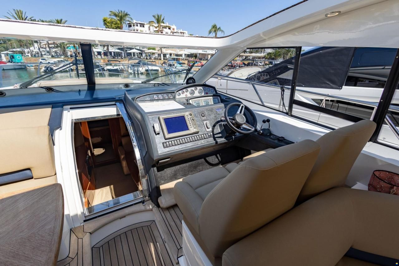 Princess V53