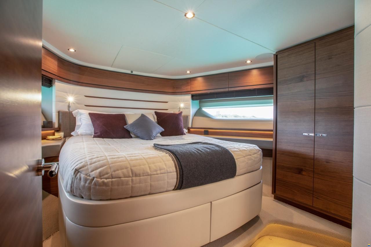 Princess 68