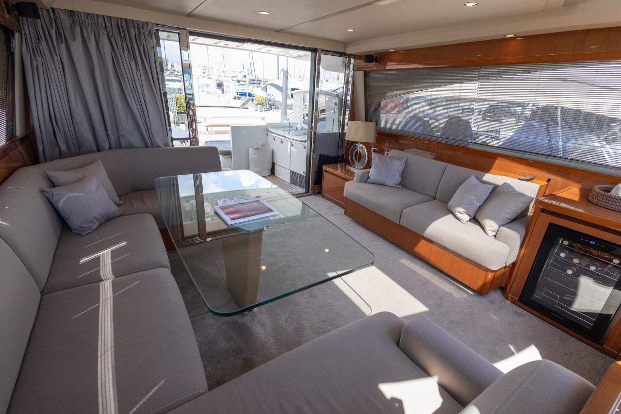Princess V65