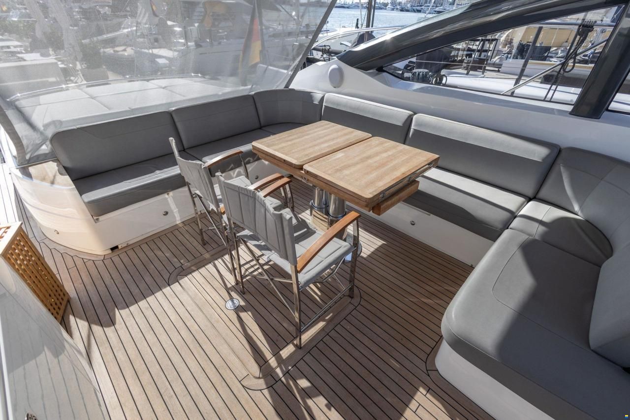 Princess V58 Open