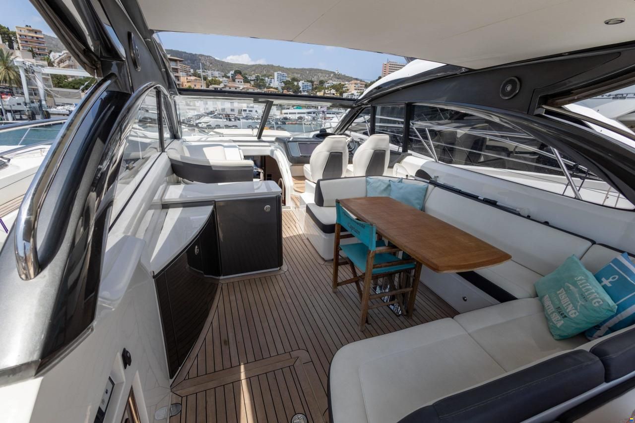 Princess V48 Open