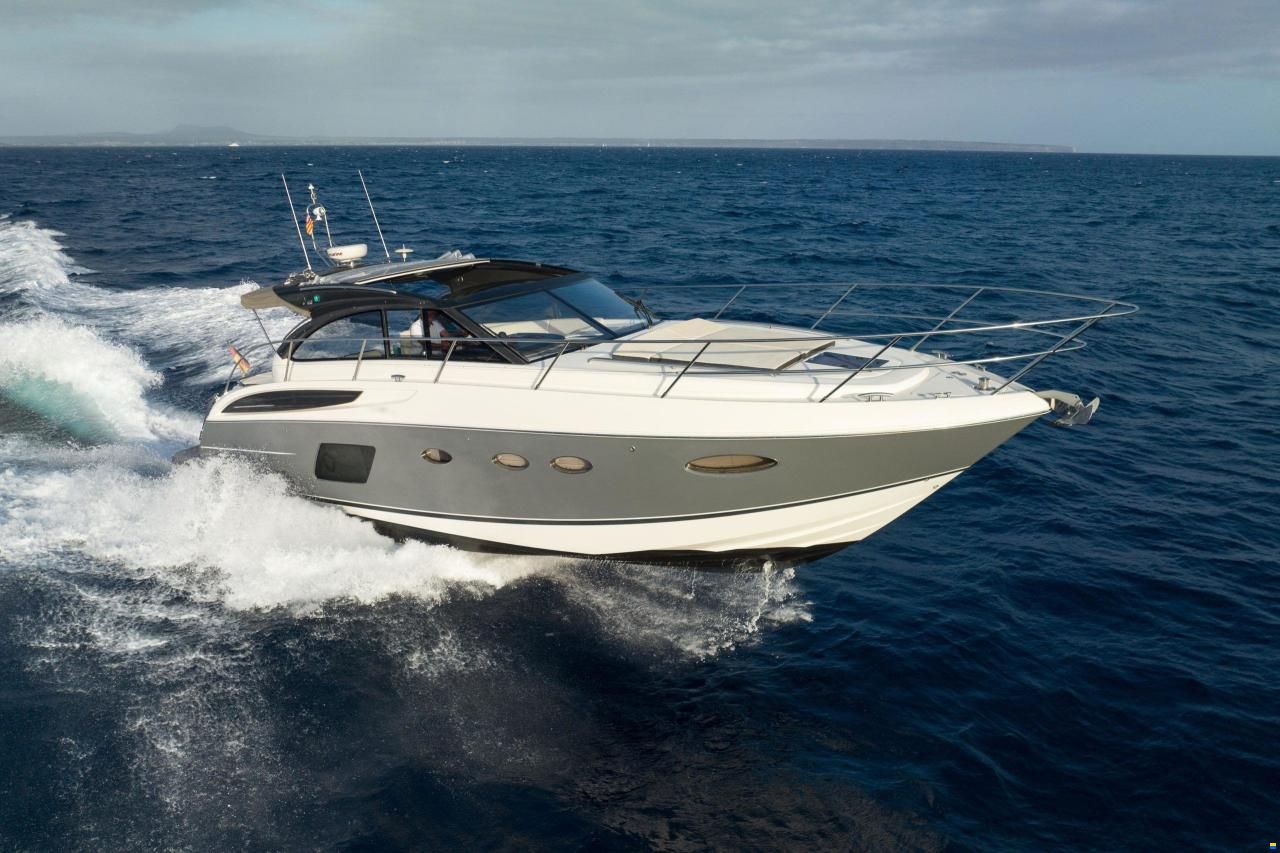 Princess V48 Open