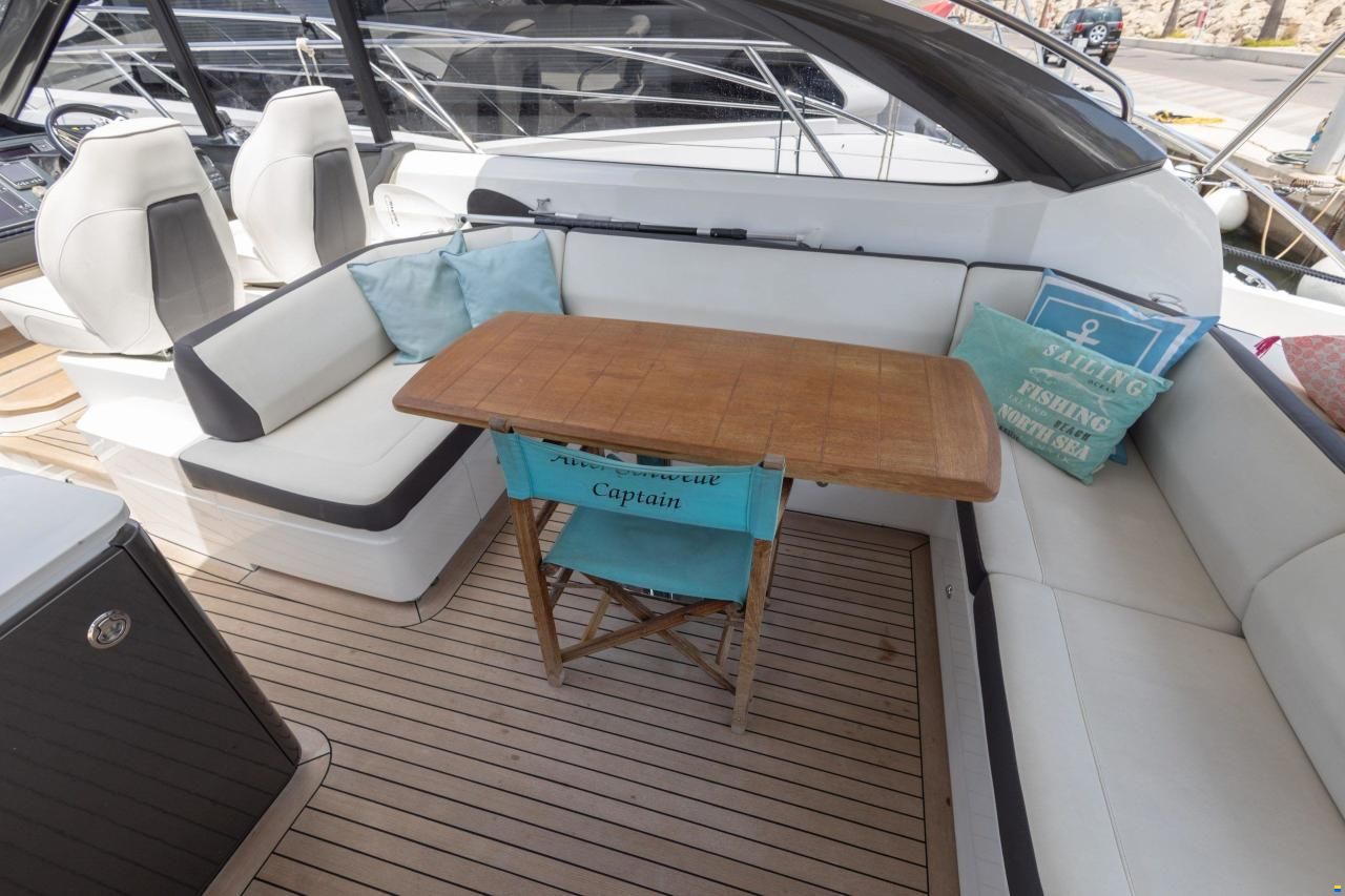 Princess V48 Open