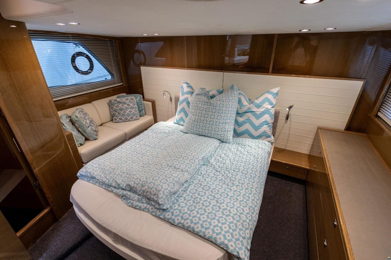 Princess V48 Open