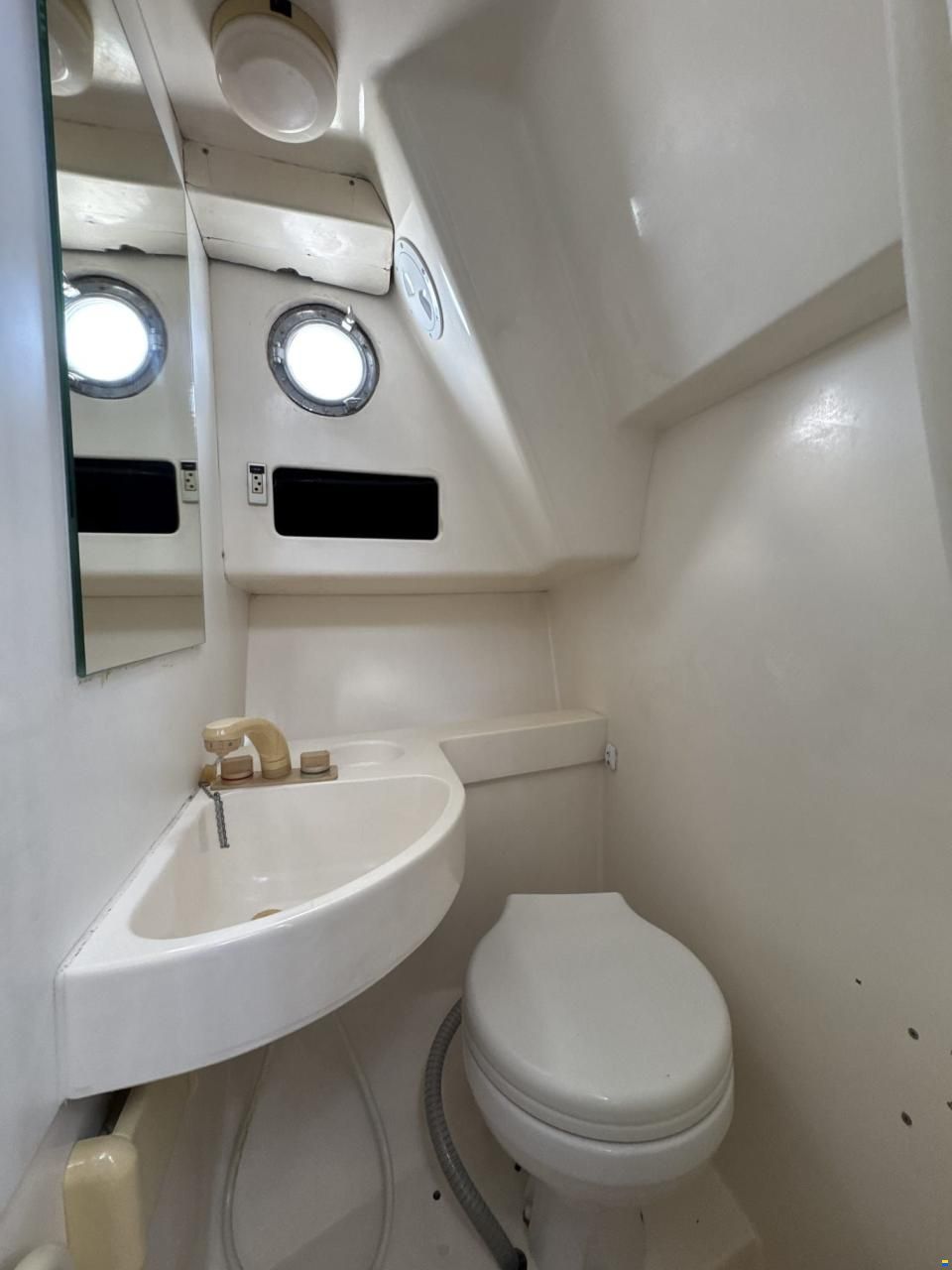 Gallart Yacht Systems 8M