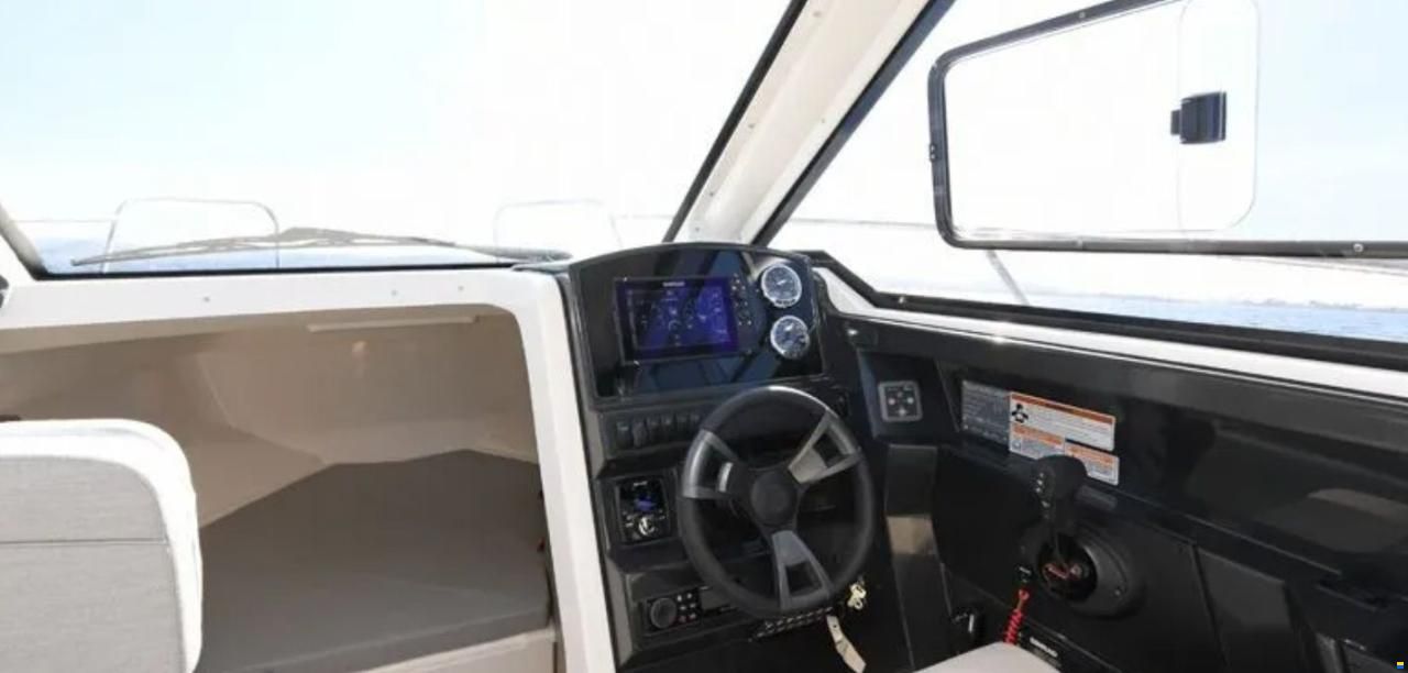 Quicksilver Active 675 Weekend