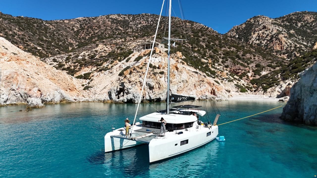 Lagoon 42
