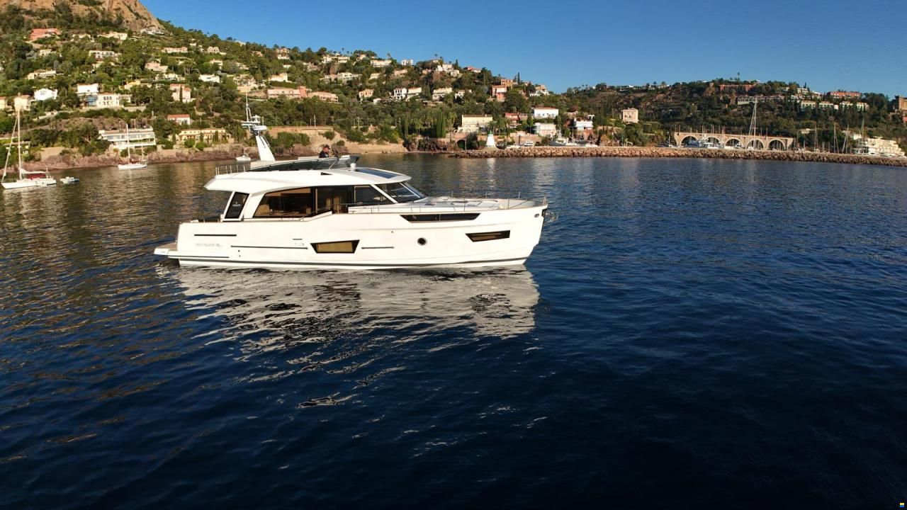 Greenline 50 Fly