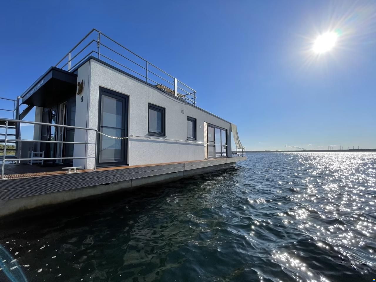 Floating 44 Typ Scandic