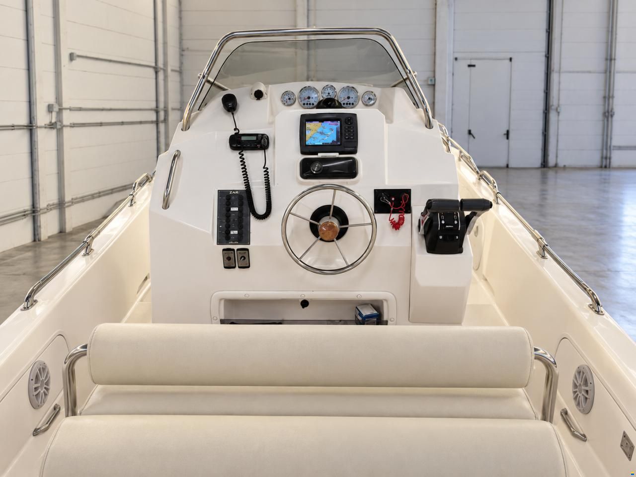 ZAR Formenti 87 Welldeck