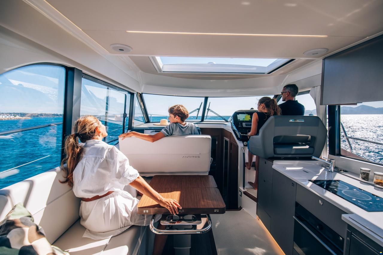 Beneteau Antares 12 COUPE